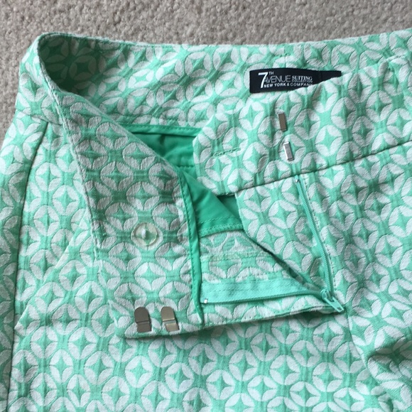 New York & Company Shorts - Picture 3 of 3